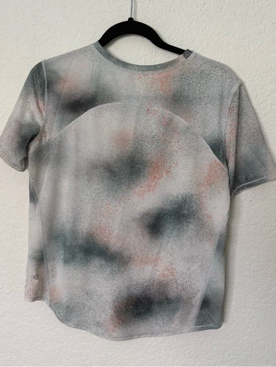 Lululemon Short Sleeve Crew Tee in Spray Camo Teal & Orange - Picture 2 of 3